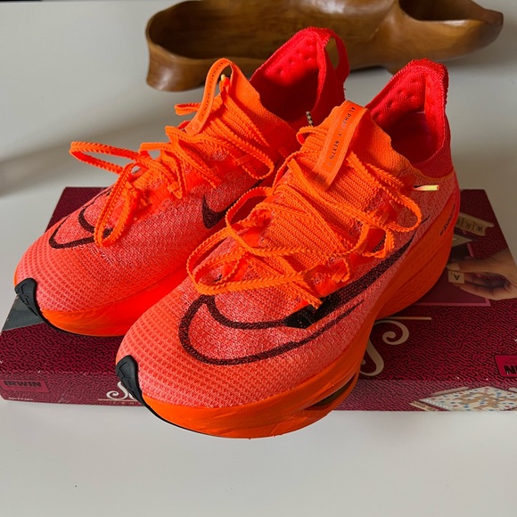 Nike Next% Alphafly 2 Size 8.5 - Picture 1 of 7